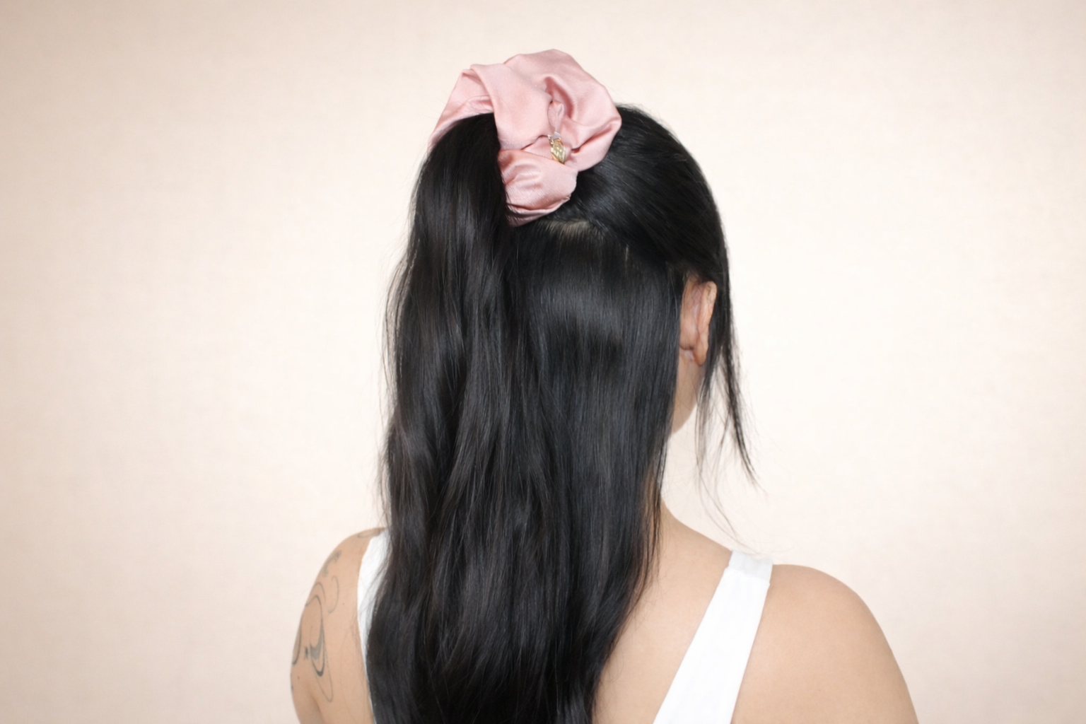 Premium Chic Scrunchie - Power Sateen Blush