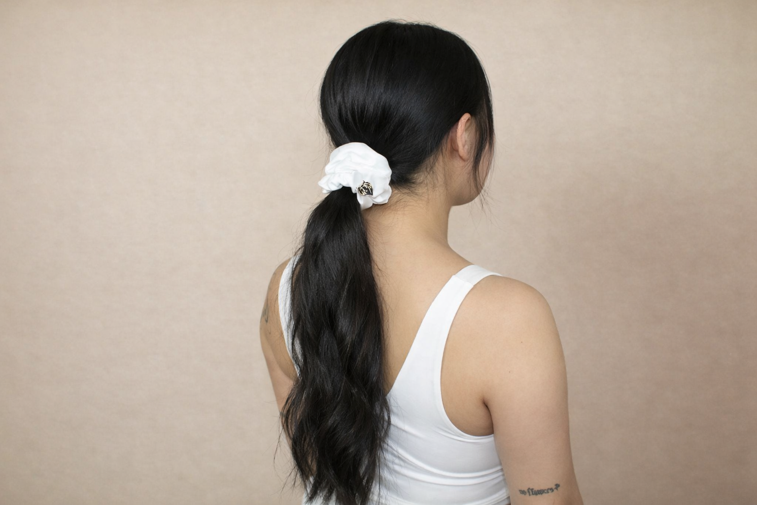 Premium Chic Scrunchie - Power Sateen White